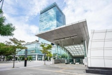 공항철도 디지털미디어시티역, 스카이라이프역으로 재단장