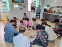 김천시, 경로당으로 스마트폰 활용법 배우러 오세요∼