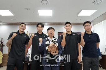 성남FC 신상진 구단주, 이기형 감독과 영입 선수 만나 필승 다져