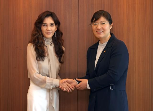 장미란 제2차관, 프랑스 IOC 위원장과 면담 요청…한국 선수단 북한 소개 사건에 대한 사과와 해명 논의