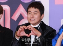 [포토] 기안84, 비연예인 최초 연예대상 대상 수상