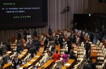이태원 특별법 통과로 '꽃놀이패' 쥔 野…숙고 들어간 당정