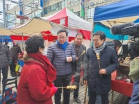 김한정·김동연, 남양주 장현전통시장 방문…상인 의견 청취