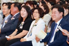 김보라 안성시장, 아이 낳고 키우기 좋은 보육환경 마련 위해 노력할 것