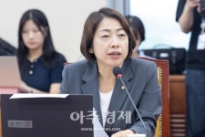 [포토] 발언하는 황정아 더불어민주당 의원