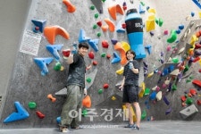 [포토] 파워에이드, 파워에이드 클라이밍 월 직접 체험하세요~