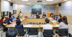 과천시의회, 부모교육·워크숍 성황리 마쳐 