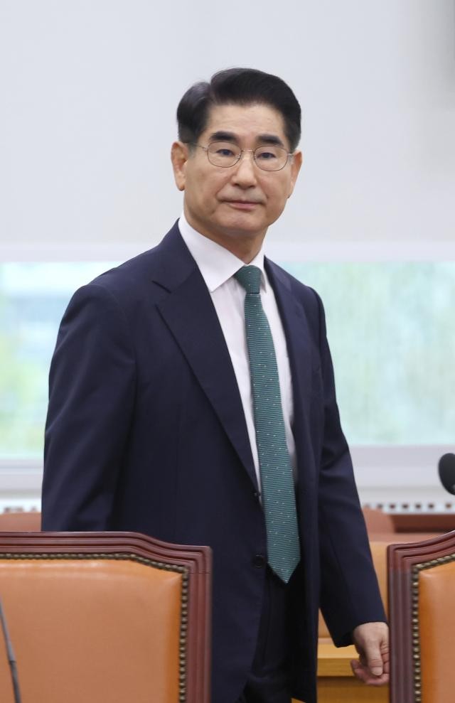 김용현 국방부 장관, 발언 논란 속에…군복 입고 병신 발언, 우크라이나 전쟁 발언 논란 사태