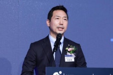 선거법 위반 의혹 이정헌 민주당 의원 무혐의 처분…사무장은 재판행