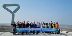 화성산업진흥원, 소상공인 지원기관과 함께 제부도 환경개선 봉사활동 펼쳐