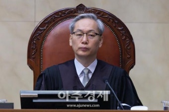 [포토] '장애인 접근권 국가배상 사건' 공개변론 참석한 엄상필 대법관