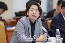 [포토] 질의하는 황정아 의원