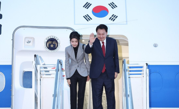 대통령 전용기, 서울공항을 이륙하다: 논란 속 정기적 성능 점검 비행 논란