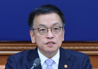 한국 최상목 대행, 마은혁 헌법재판관 논란 속 국정협의회 재개 협상
