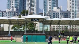 과천도시공사, 관문·문원체육공원 축구장 대형시계 교체