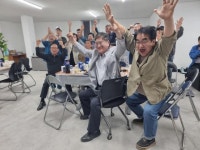 이정훈 더불어민주당 강원특별자치도당 동해·태백·삼척·정선 지역위원장, 민생 경제를 잘 회복시키고, 국격을 향상시켜달라 外