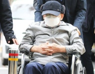 신천지 '집단 입당' 의혹…합수본, 전직 간부 연쇄 소환