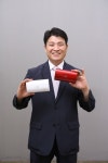 지레이메디칼 “휴대용소변분석기”로  원격진료 앞당긴다!
