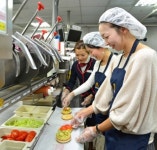 맥도날드, ´내셔널 오픈 데이´에 5천명 열기 후끈