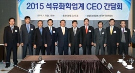 석유화학업계 쪼그라든 월급봉투, 내년엔 좀 두둑해질까