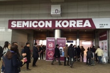 [르포] 호황 맞은 반도체업계 활기 한눈에…세미콘코리아 개막