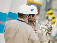 탈석유 시동 사우디, 대규모 재생에너지 사업 발주