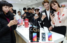 LG G6 개통 3만건 돌파…탄핵폰 우려 씻었다 
