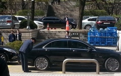 롯데 경영비리 6차 공판, 증인 미출석 15분만에 종료 