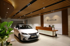 렉서스 코리아, 서울 한강대로 전시장 오픈