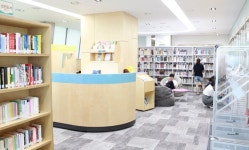 폭염에 지친 부산시민…캠코 열린도서관서 북캉스