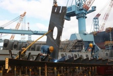 조선소 매각 속도내는 국책은행