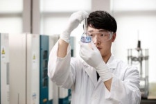 금호석유화학, 폐플라스틱으로 친환경 재활용 스티렌 만든다