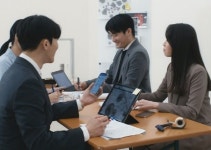 직방 중개사관학교 운영