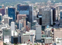 금리 급등에 서울 시내 사무 빌딩 공실 늘 것