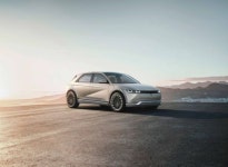 [특징주] 현대차, 첫 중동 생산기지 기대감에 강세