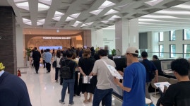 [르포] “이렇게 예쁠 줄이야”...호반건설 ‘호반써밋 개봉’ 견본주택 ‘북적’