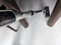 [사용기] 손목 부담 줄이고 흡입력 높였다…샤크, ‘클린센스 IQ+’