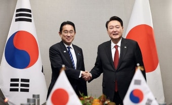尹대통령, 한일중 정상회의…첫날 일정 돌입
