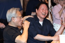 SK하이닉스 인디애나 팹 27일 착공…최태원·젠슨 황 회동 주목