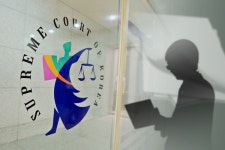 [판결] ‘수사정보 유출’ 전직 검사, 집행유예 원심 확정