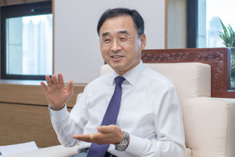 [법조라운지 커버스토리] 법조인 출신 첫 국립대 ‘수장’… 차정인 부산대 총장