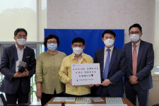 수원지법, 영통구보건소 후원 물품 전달