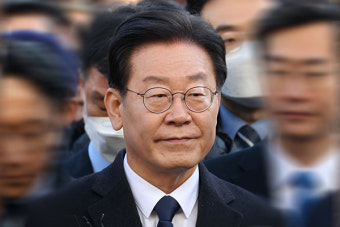 이재명, '쌍방울 대북송금' 제3자 뇌물 혐의 피의자 전환 