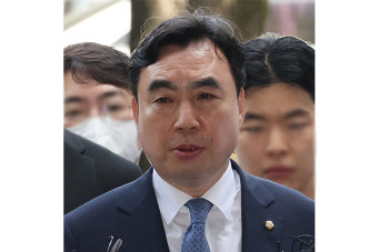 檢, 윤관석 '뇌물수수 혐의' 관련 국회사무처 압수수색