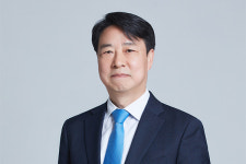 법무법인 YK, 성남지청장 출신 이기석 대표변호사 영입