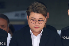 검찰, '뺑소니' 김호중 구속기소