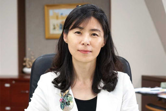 변협, 文정부 인사수석 김외숙 징계 절차 착수...'수임 자료 누락'