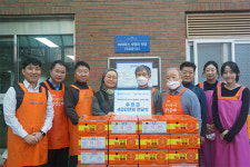 동인, 까리따스 사랑의식당 연말 봉사활동