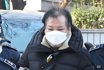 '건진법사' 전성배 불구속기소...
