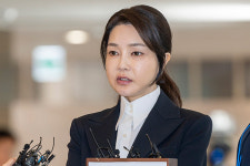 김건희 수익 40%주기로 해 주가조작 정황 녹취 공개